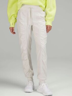 Lululemon Full Length Mid Rise Lined Studio Dance Joggers